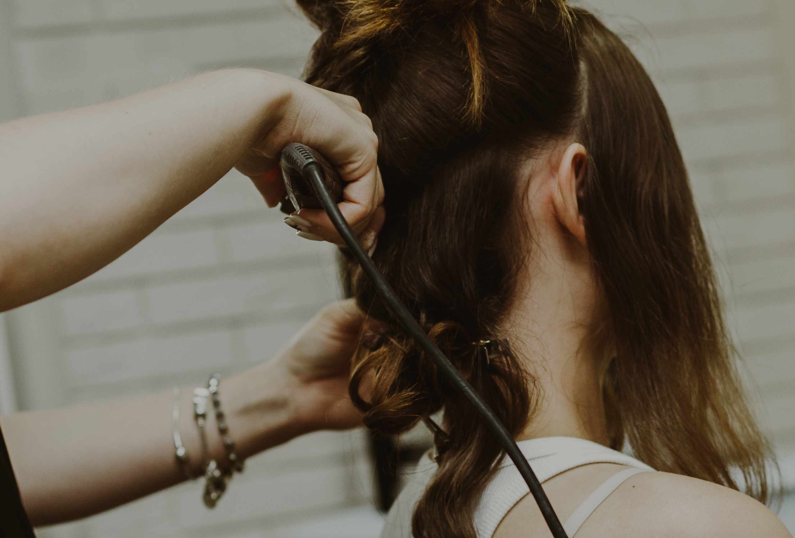 Why Practicing Clean Sectioning Improves Your Beginner Haircut Control